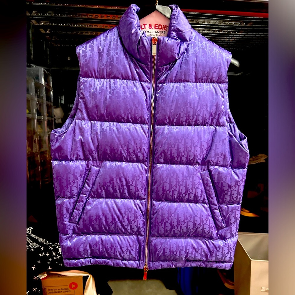 Mens Dior Oblique Purple Vest size50 worn very lightly in excellent condition.